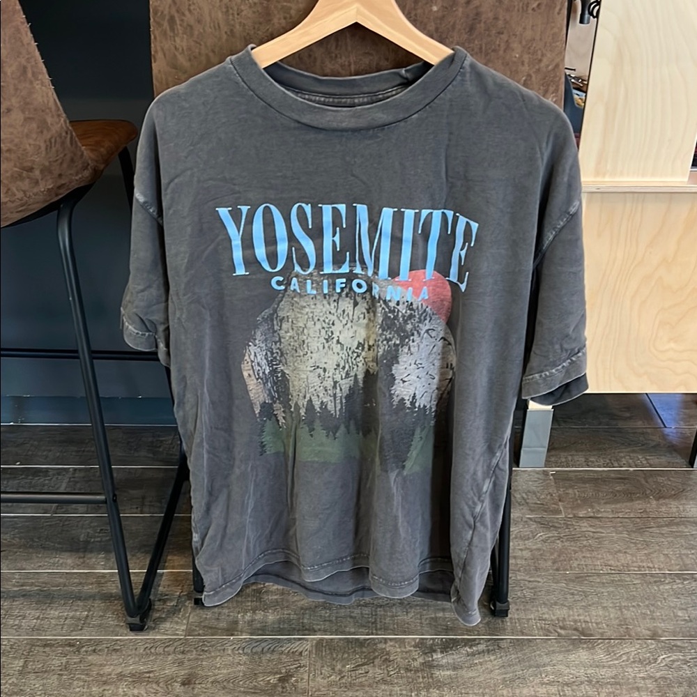 Gray Abercrombie T-Shirt